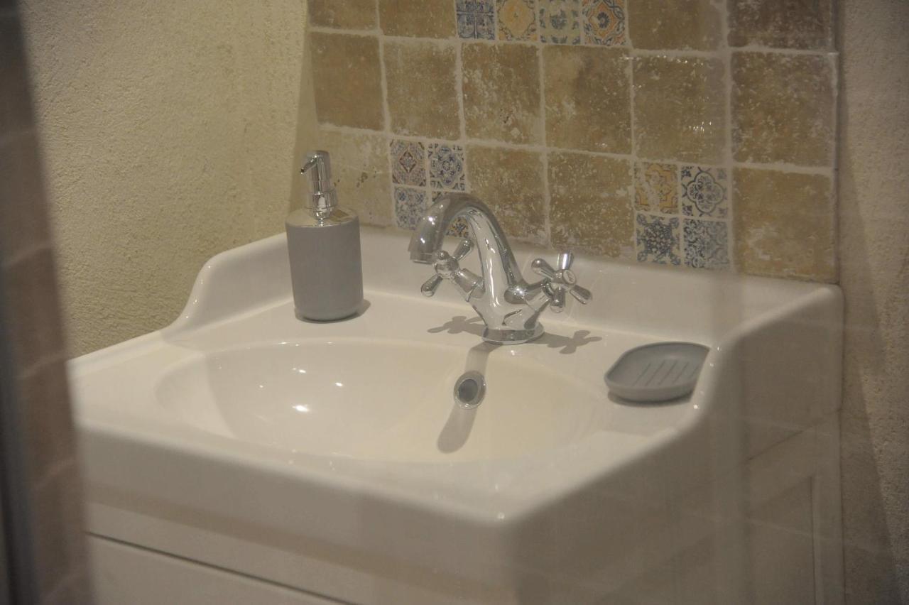 A Casa Di Paulina Bed & Breakfast Casta Ngoại thất bức ảnh